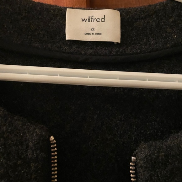 Aritzia Wilfred Banville Sweater - Picture 3 of 3